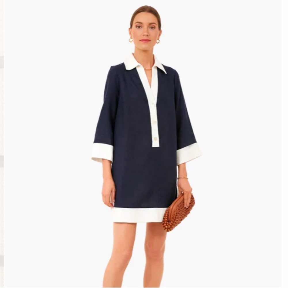 Navy Collier Dress
TUCKERNUCK